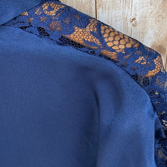 Victoria’s Secret Sheer Lace Long Sleeve Sleep Shirt - Picture 5 of 8